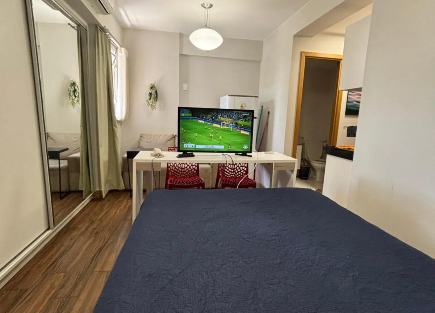 Hotel S4 De Frente Para O Metro Тагуатинга 4*,